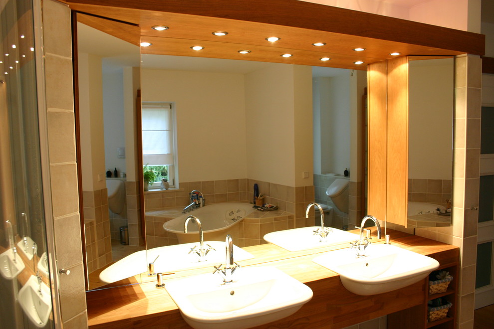 Badezimmer - Möbeldesign - halb aufliegende Waschbecken
